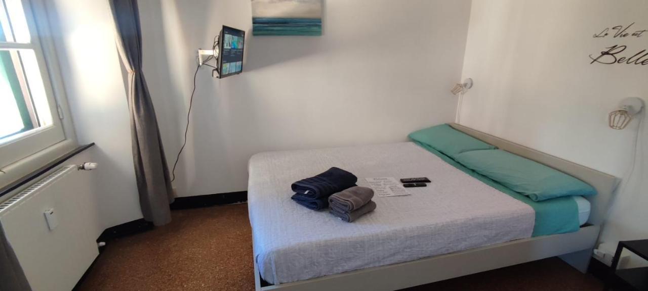 Genova Rooms Brignole B Bagian luar foto