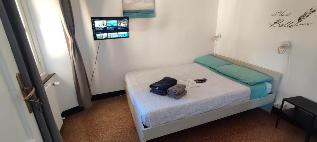 Genova Rooms Brignole B Bagian luar foto